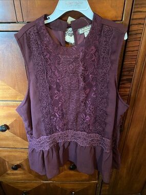 Eyeshadow Plum Lace Peplum Sleeveless Camisole